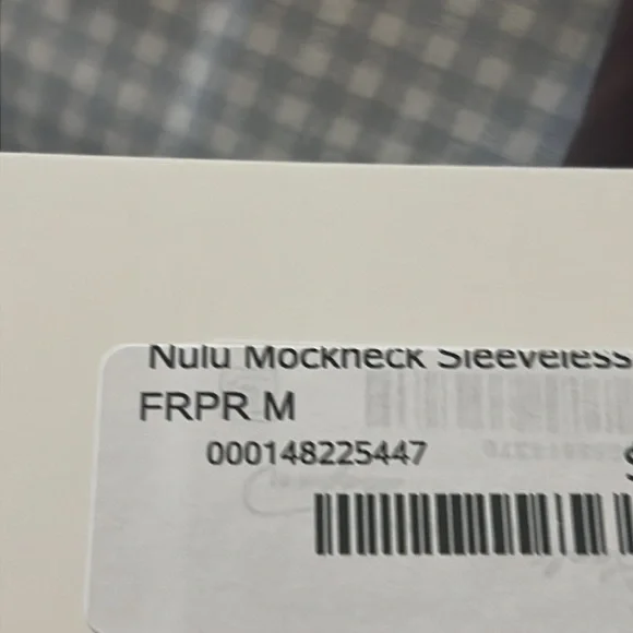 LULULEMON NULU MOCK-SLEEVELESS BODYSUIT NWT SIZE MEDIUM BROWN COLOR - Picture 5 of 5